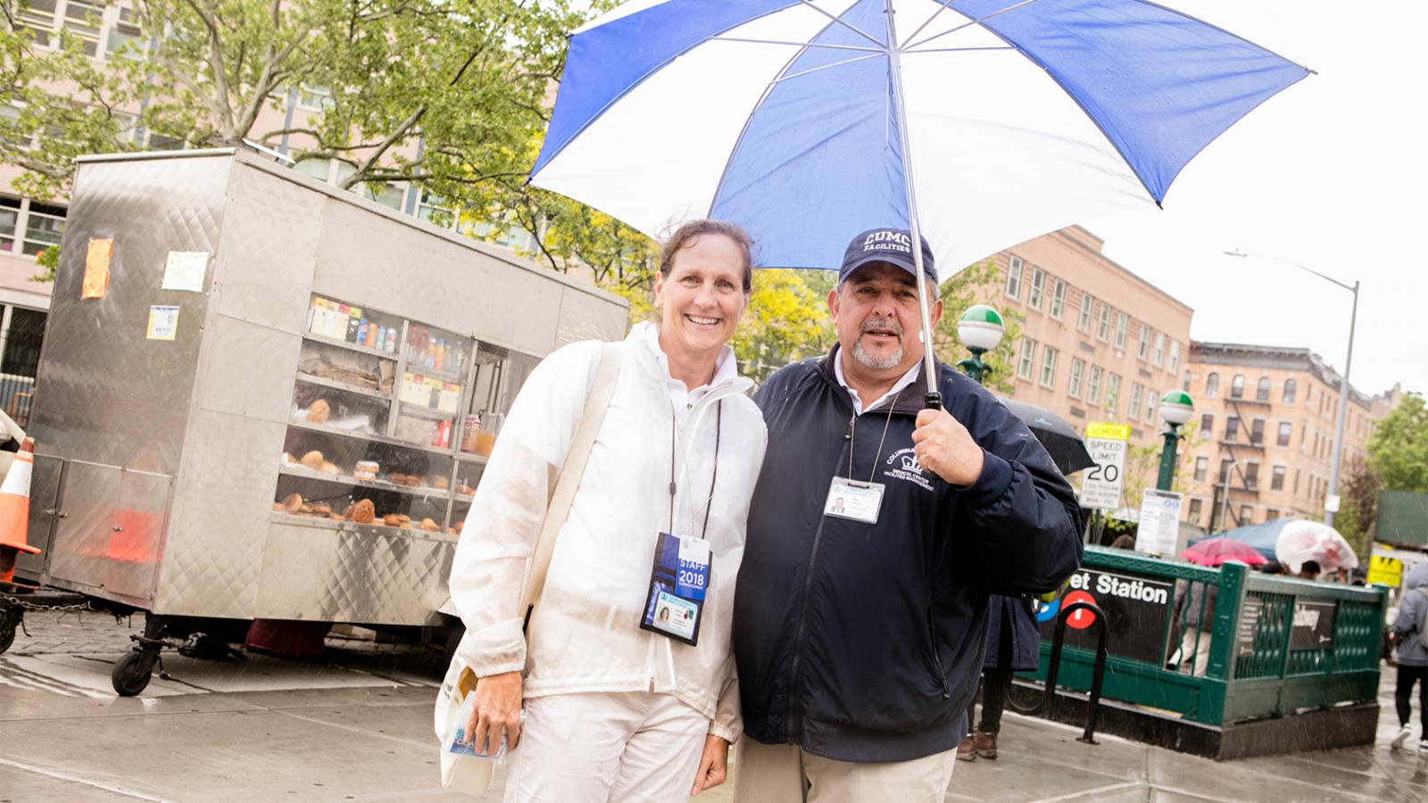 Commencement volunteer subway greeters